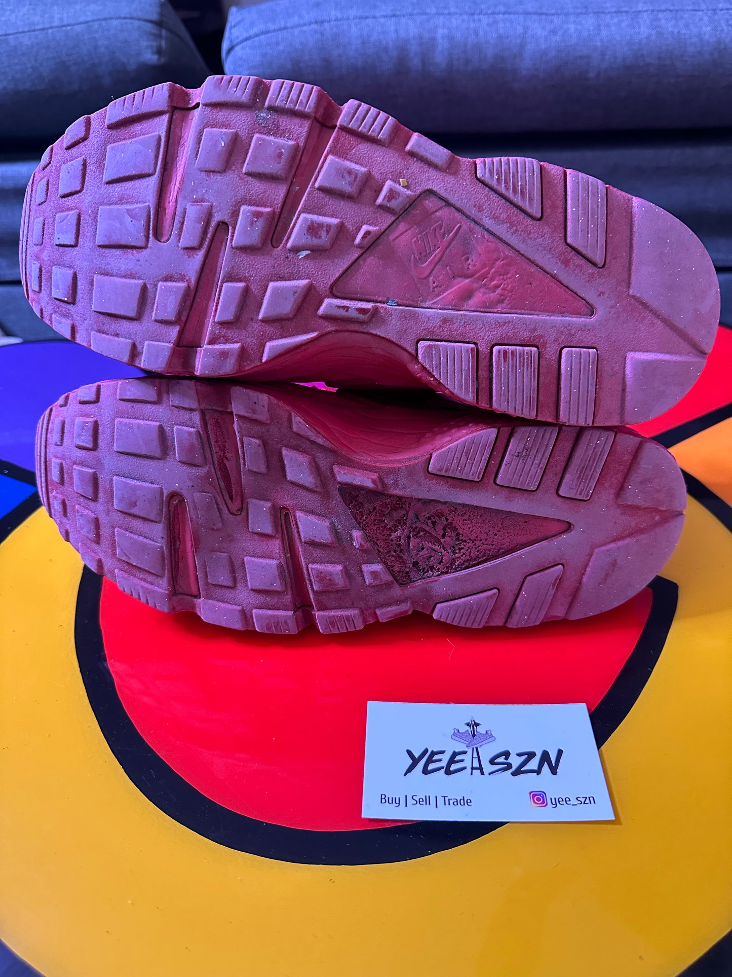 Nike Air Huarache Triple Red