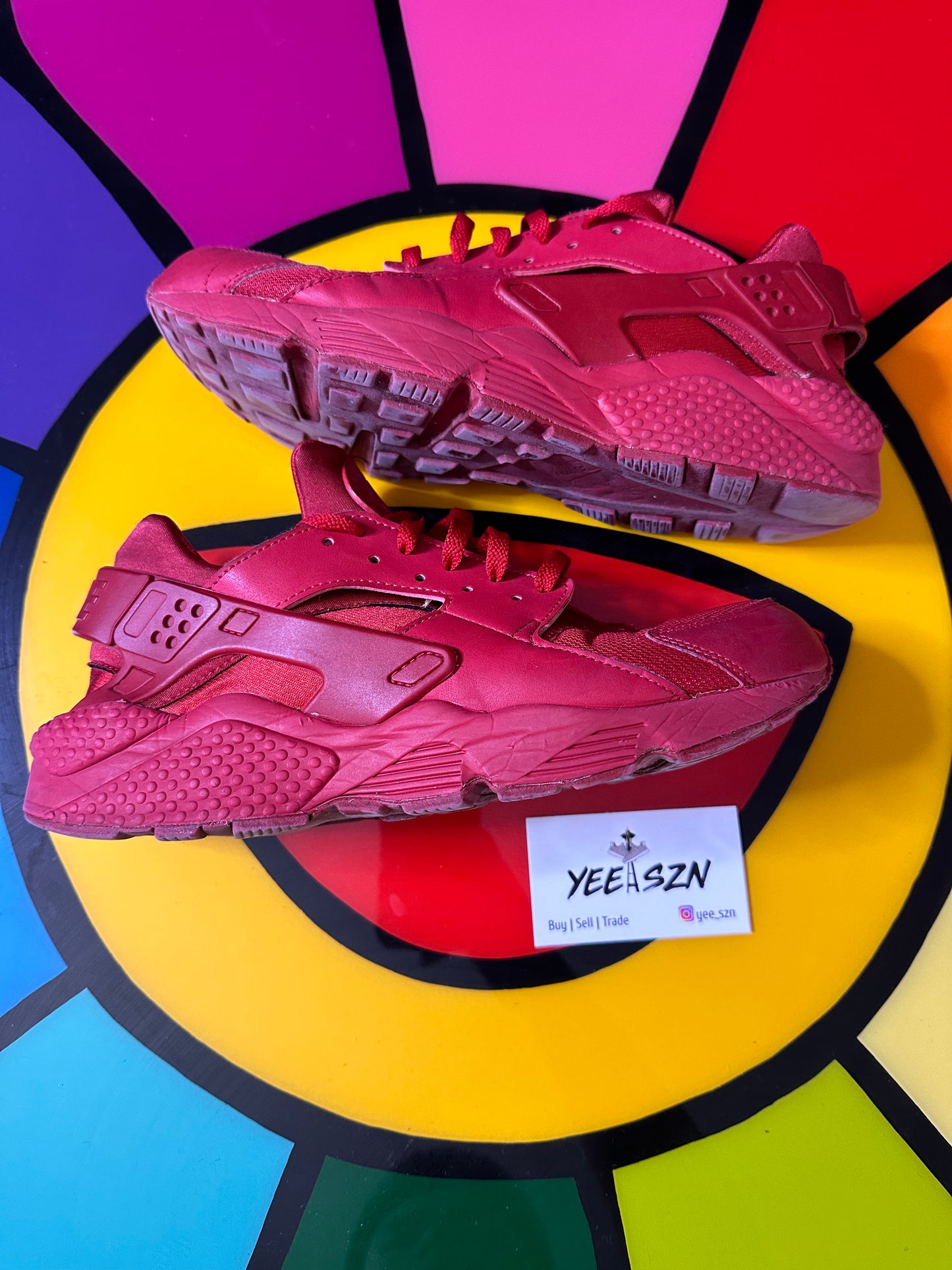 Nike Air Huarache Triple Red