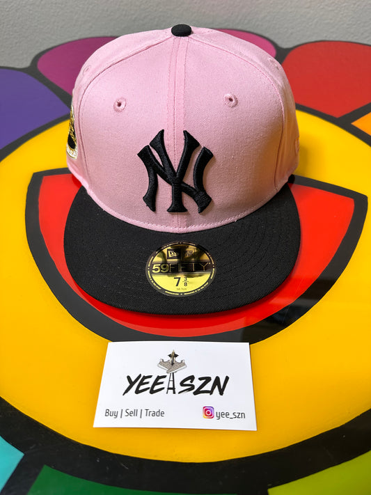 Hatclub Exclusive New Era 59Fifty NY Yankees 2 Tone Pink/Black Patch Hat 7 3/8